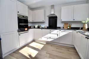 Kitchen- click for photo gallery